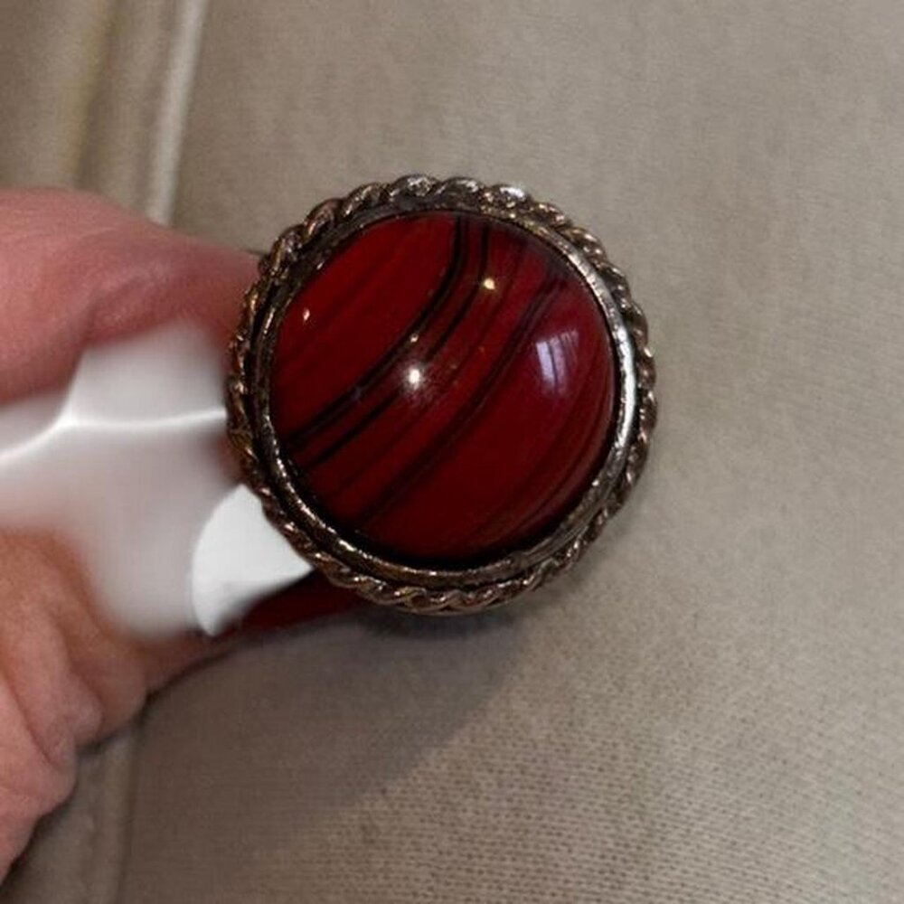 Vintage Red black bloodstone striped stone ring adjustable bronze tone - Picture 5 of 5